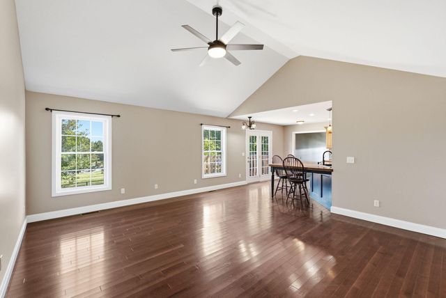 5109 Pebble Beach Court, Lawrenceburg, KY 40342