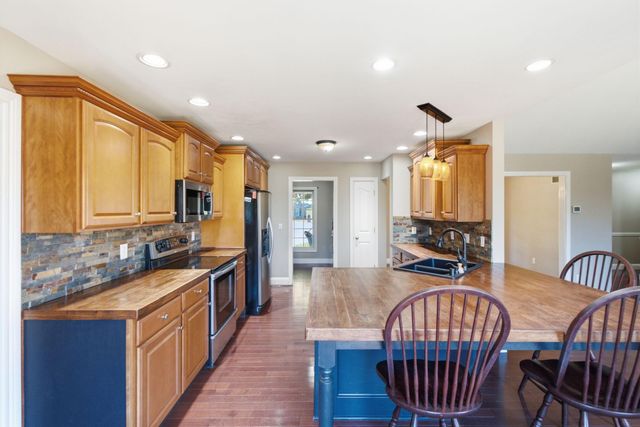 5109 Pebble Beach Court, Lawrenceburg, KY 40342