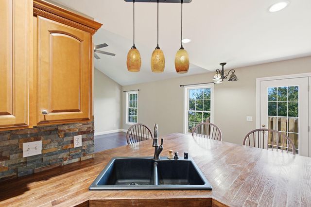 5109 Pebble Beach Court, Lawrenceburg, KY 40342