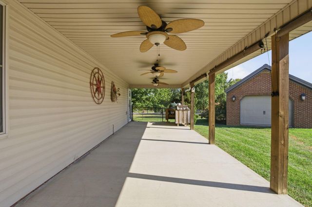 5109 Pebble Beach Court, Lawrenceburg, KY 40342