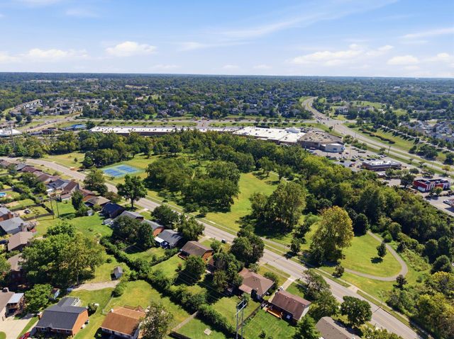 5109 Pebble Beach Court, Lawrenceburg, KY 40342