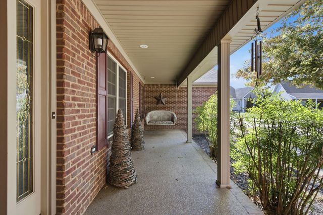 5109 Pebble Beach Court, Lawrenceburg, KY 40342