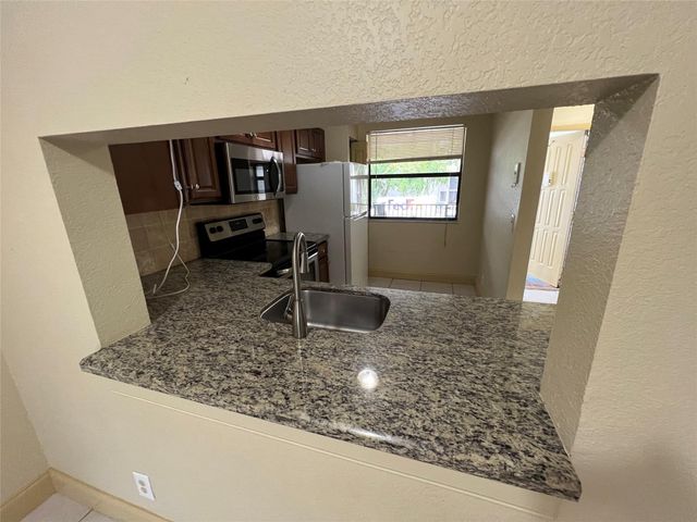 1240 S Military Trail 1121, Deerfield Beach, FL 33442