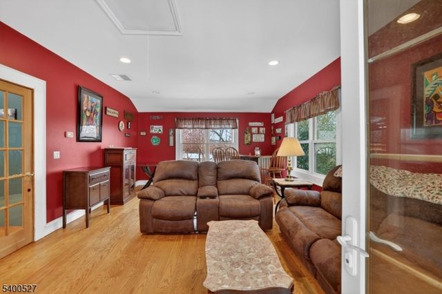 30 Tanglewood Dr, Vernon Twp., NJ 07422