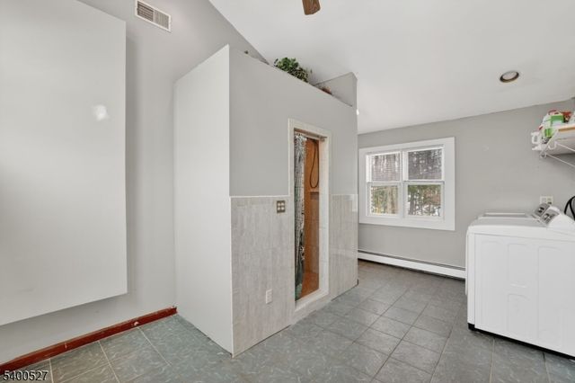 30 Tanglewood Dr, Vernon Twp., NJ 07422