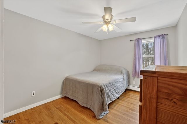 30 Tanglewood Dr, Vernon Twp., NJ 07422