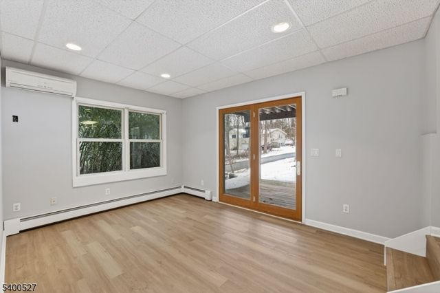 30 Tanglewood Dr, Vernon Twp., NJ 07422