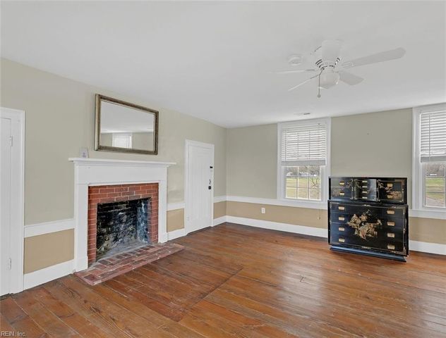 3557 Enos RD, Gloucester, VA 23061