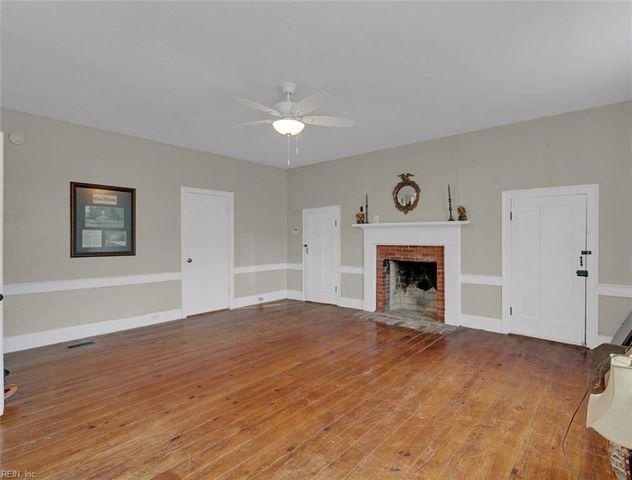 3557 Enos RD, Gloucester, VA 23061