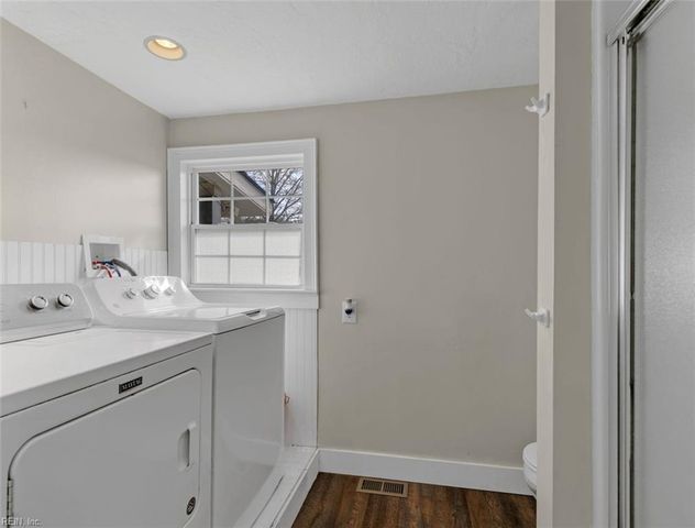 3557 Enos RD, Gloucester, VA 23061