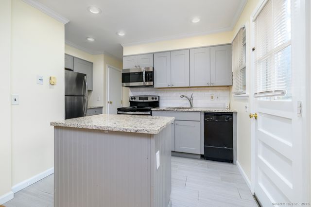 922 Shippan Avenue 1, Stamford, CT 06902