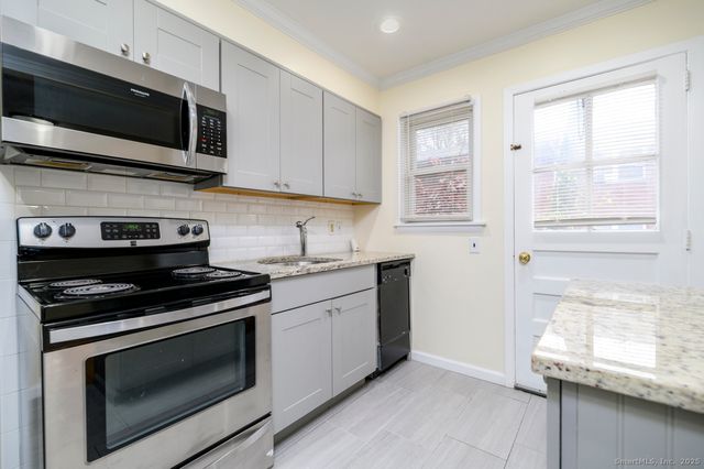 922 Shippan Avenue 1, Stamford, CT 06902