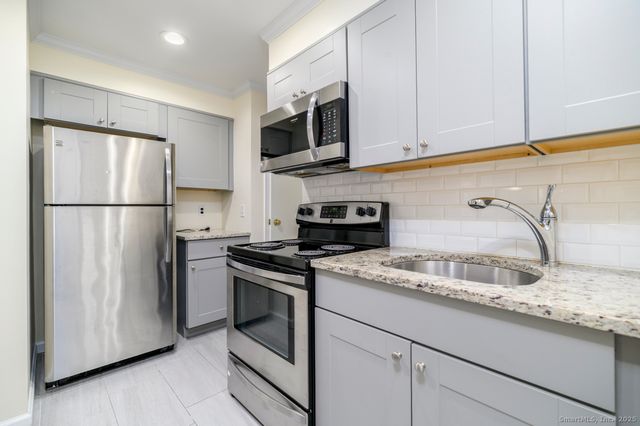 922 Shippan Avenue 1, Stamford, CT 06902