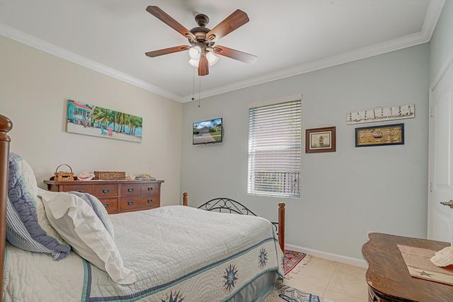 9328 Silent Oak Circle, West Palm Beach, FL 33411