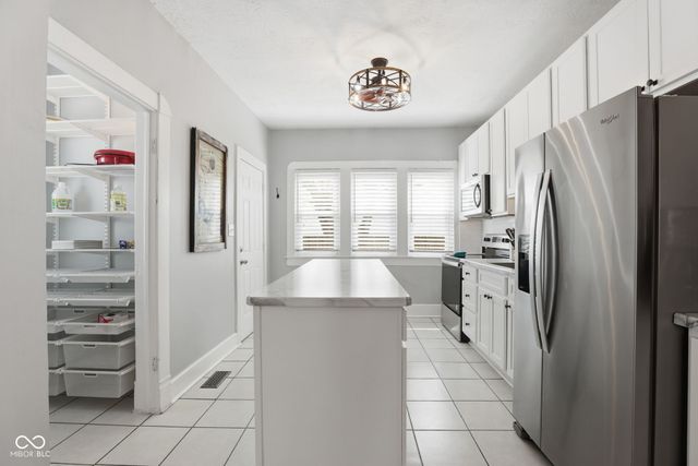 945 Tecumseh Street, Indianapolis, IN 46201