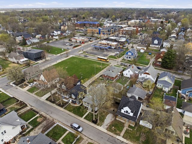 945 Tecumseh Street, Indianapolis, IN 46201