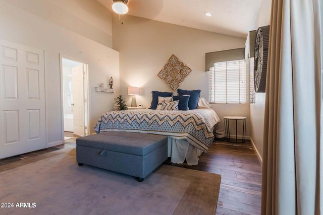 2322 E MILLBRAE Court, Gilbert, AZ 85234