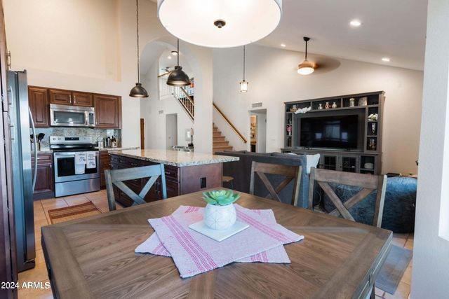 2322 E MILLBRAE Court, Gilbert, AZ 85234