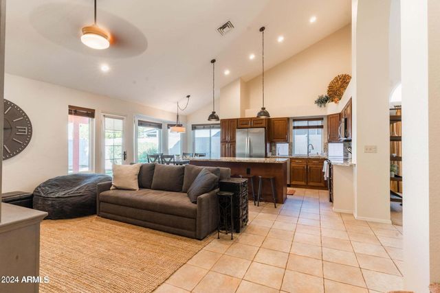 2322 E MILLBRAE Court, Gilbert, AZ 85234