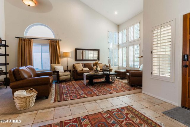 2322 E MILLBRAE Court, Gilbert, AZ 85234