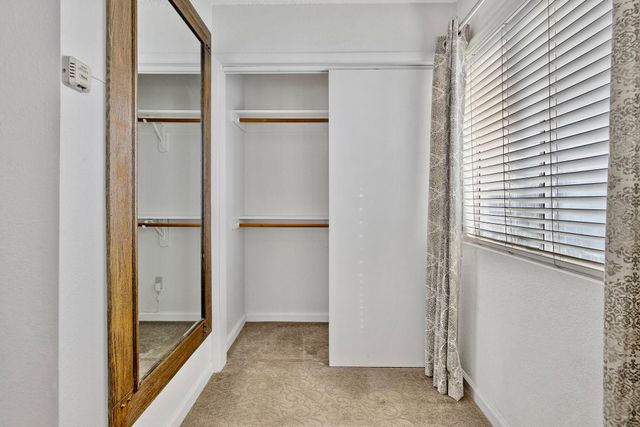 807 W Grove Avenue, Visalia, CA 93291