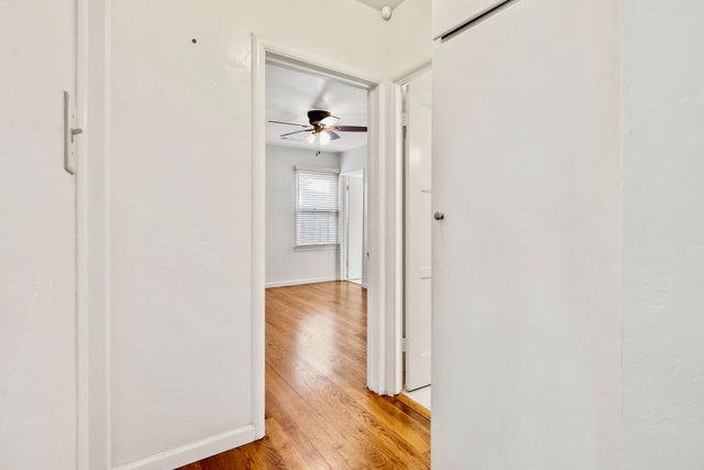 807 W Grove Avenue, Visalia, CA 93291