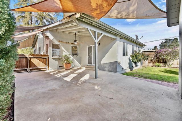 807 W Grove Avenue, Visalia, CA 93291