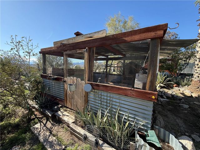 10219 North Star Trail, Morongo Valley, CA 92256