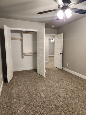 2235 Hay Meadow Street, Springdale, AR 72762