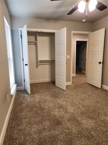 2235 Hay Meadow Street, Springdale, AR 72762
