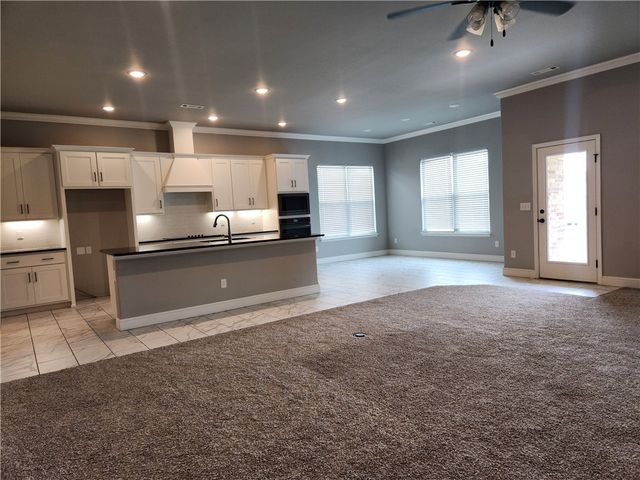 2235 Hay Meadow Street, Springdale, AR 72762
