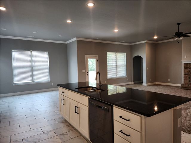 2235 Hay Meadow Street, Springdale, AR 72762