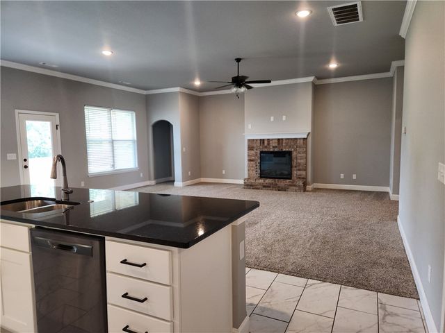 2235 Hay Meadow Street, Springdale, AR 72762