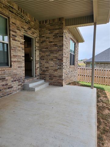 2235 Hay Meadow Street, Springdale, AR 72762