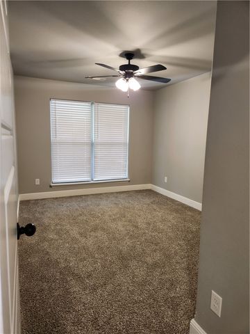 2235 Hay Meadow Street, Springdale, AR 72762