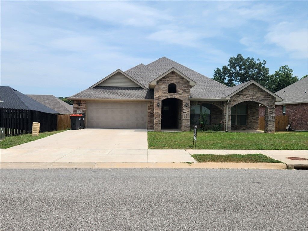 2235 Hay Meadow Street, Springdale, AR 72762