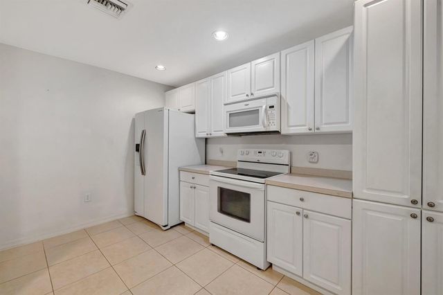 1804 E Sanderling Lane B, Fort Pierce, FL 34982