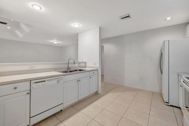 1804 E Sanderling Lane B, Fort Pierce, FL 34982