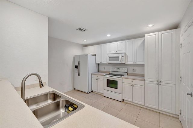 1804 E Sanderling Lane B, Fort Pierce, FL 34982