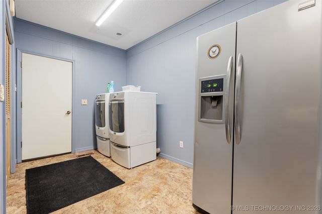 1561 E Country Club Drive, Vinita, OK 74301