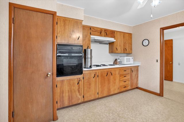 202 Cardinal Road, Forsyth, MO 65653