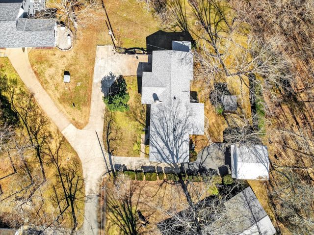 202 Cardinal Road, Forsyth, MO 65653