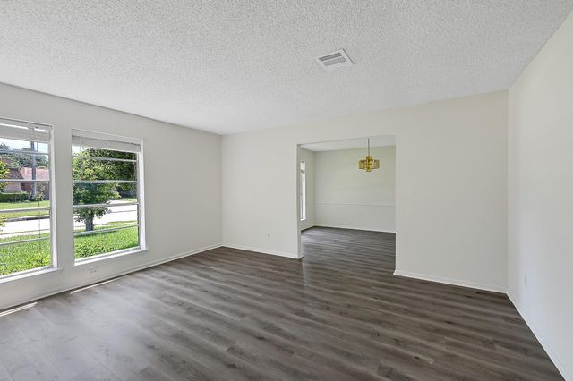 2326 Turtle Creek Drive, Missouri City, TX 77459