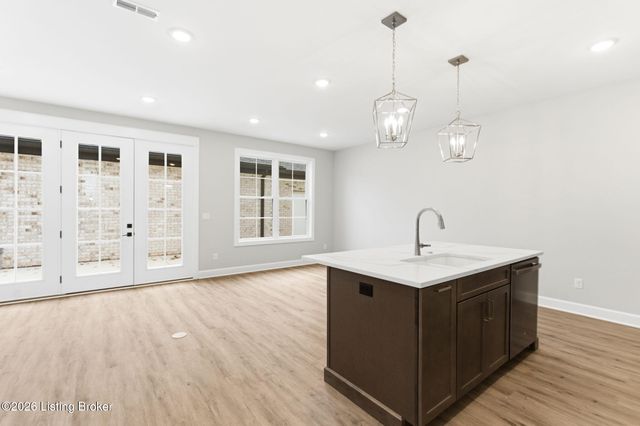 2902 Megan Thompson Way, Louisville, KY 40220