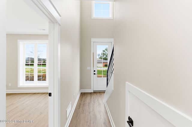 2902 Megan Thompson Way, Louisville, KY 40220