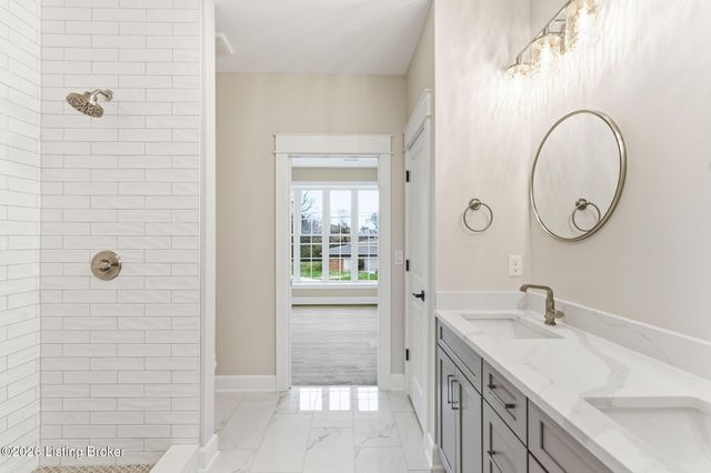 2902 Megan Thompson Way, Louisville, KY 40220