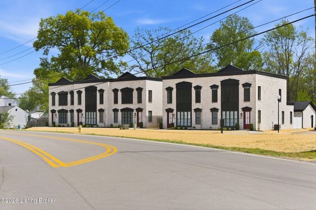 2902 Megan Thompson Way, Louisville, KY 40220
