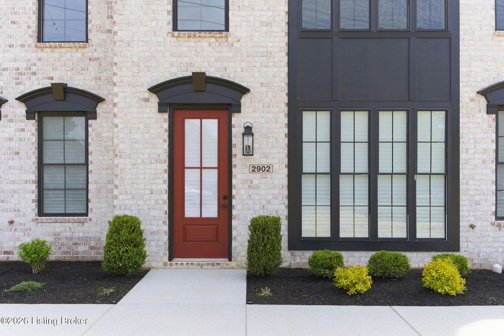 2902 Megan Thompson Way, Louisville, KY 40220