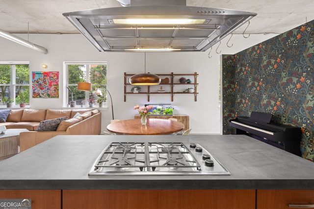 206 11th Street NE 402, Atlanta, GA 30309