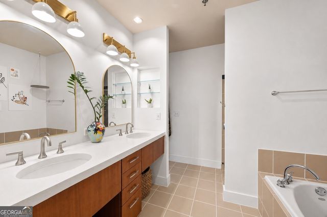 206 11th Street NE 402, Atlanta, GA 30309